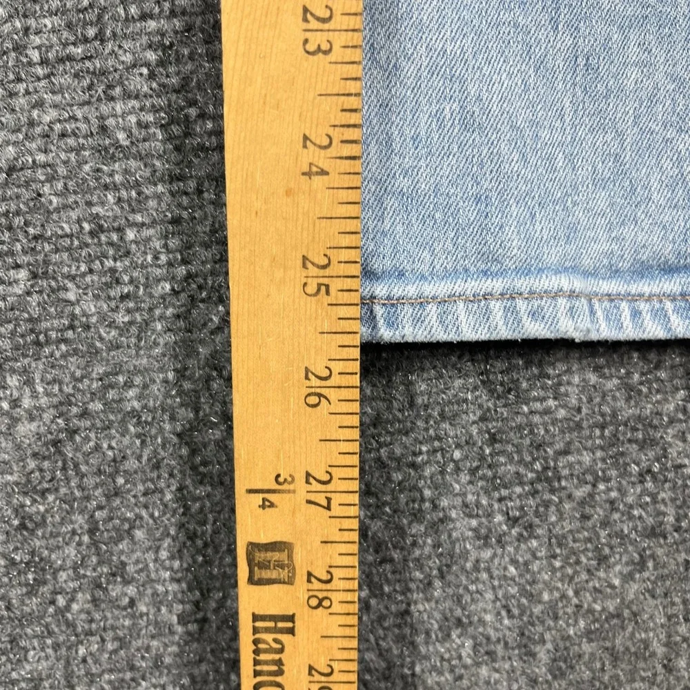 American Eagle‎ Mom Jeans Womens 4 Light Wash Blue Strigid High Rise Tapered Leg